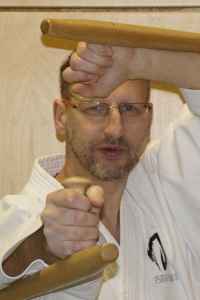 AchimTonfa-200x300.jpg